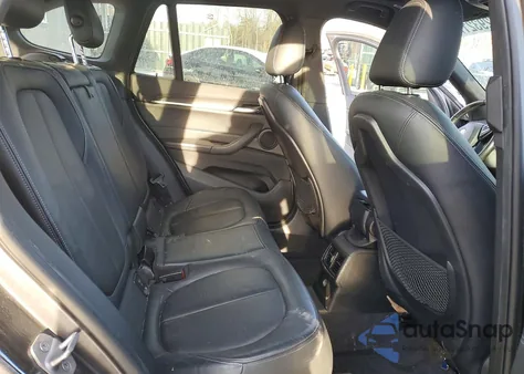 2017 BMW X1 xDrive28I z USA, uszkodzony, nr VIN WBXHT3Z38H4A55279